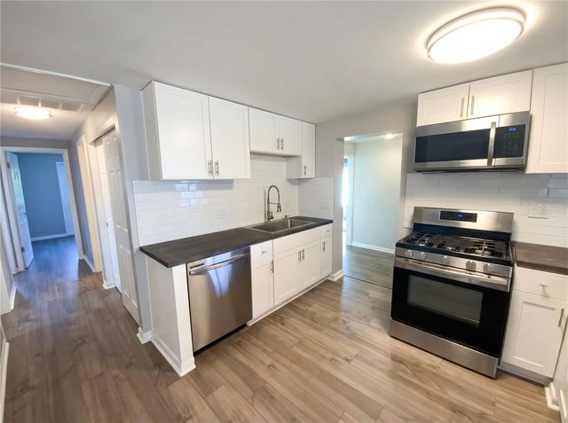 8632 94TH STREET, Seminole, FL 33777