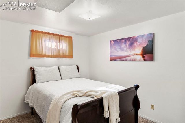 102 Landoe Lane, Colorado Springs, CO 80911