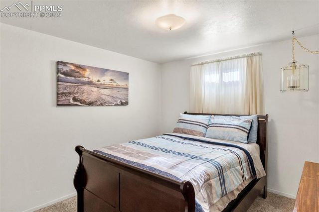 102 Landoe Lane, Colorado Springs, CO 80911