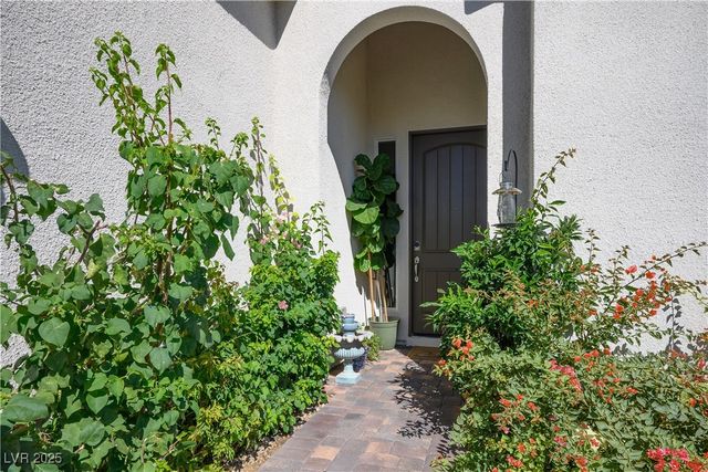 10196 Millholm Avenue, Las Vegas, NV 89166