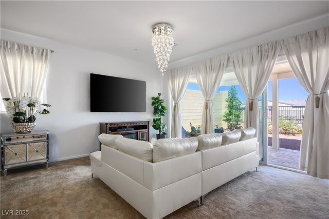 10196 Millholm Avenue, Las Vegas, NV 89166