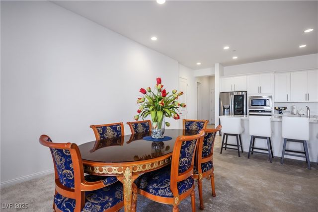 10196 Millholm Avenue, Las Vegas, NV 89166