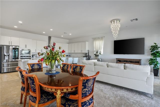 10196 Millholm Avenue, Las Vegas, NV 89166