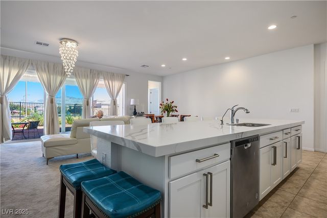 10196 Millholm Avenue, Las Vegas, NV 89166