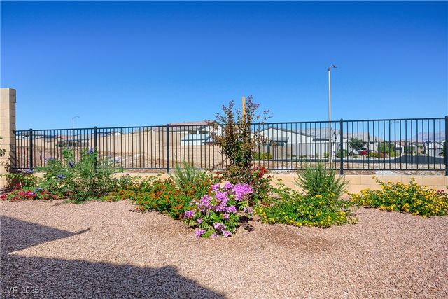 10196 Millholm Avenue, Las Vegas, NV 89166