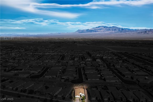 10196 Millholm Avenue, Las Vegas, NV 89166