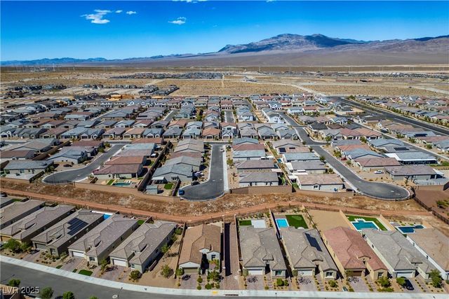 10196 Millholm Avenue, Las Vegas, NV 89166