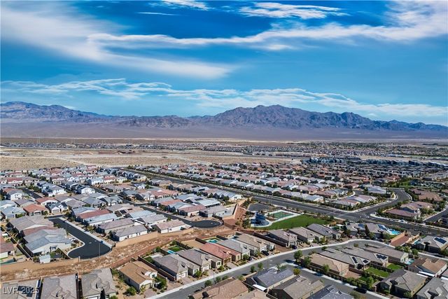 10196 Millholm Avenue, Las Vegas, NV 89166