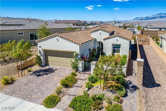 10196 Millholm Avenue, Las Vegas, NV 89166