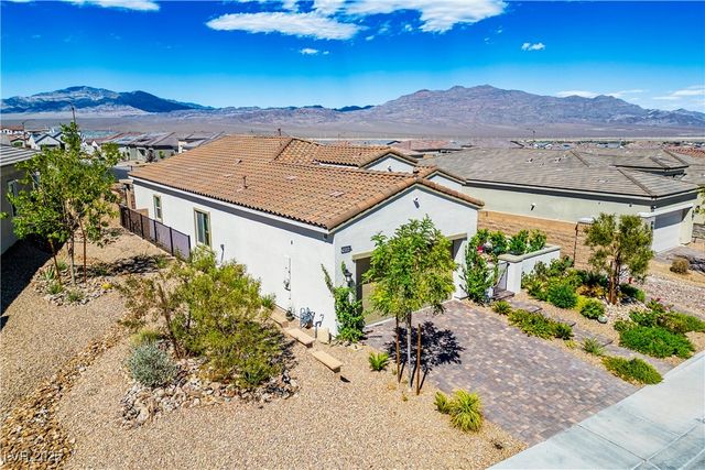 10196 Millholm Avenue, Las Vegas, NV 89166