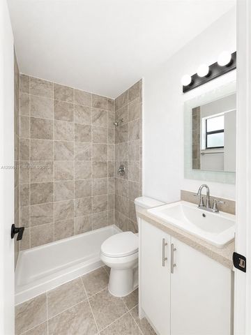 3204 San Remo Cir 3204, Homestead, FL 33035