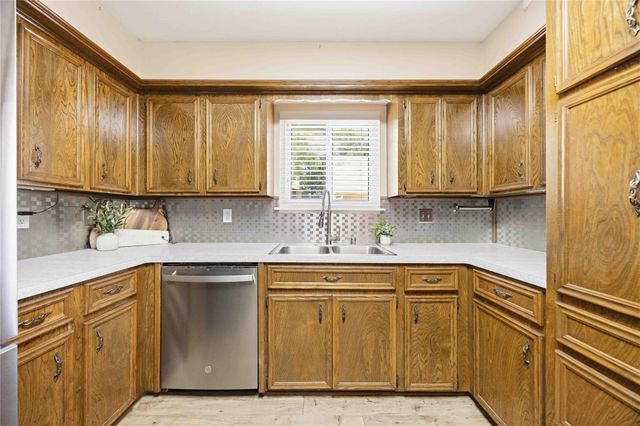 514 Lorie Lane, Pasadena, TX 77586