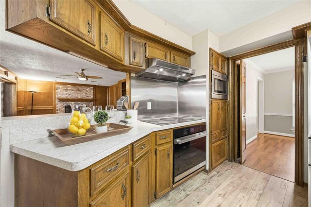 514 Lorie Lane, Pasadena, TX 77586