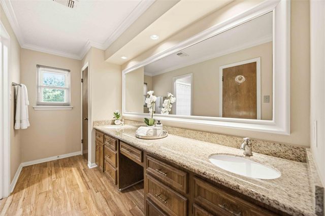 514 Lorie Lane, Pasadena, TX 77586