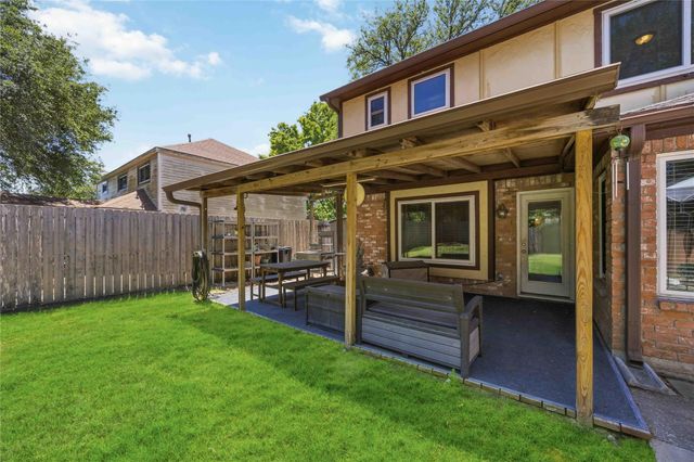 514 Lorie Lane, Pasadena, TX 77586