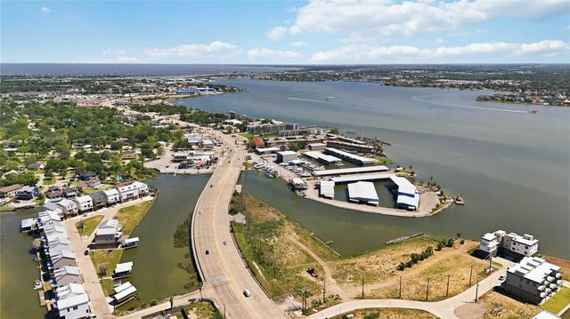 514 Lorie Lane, Pasadena, TX 77586