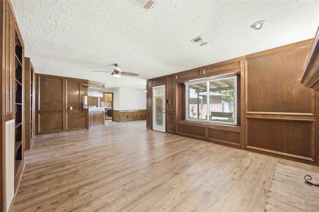 514 Lorie Lane, Pasadena, TX 77586