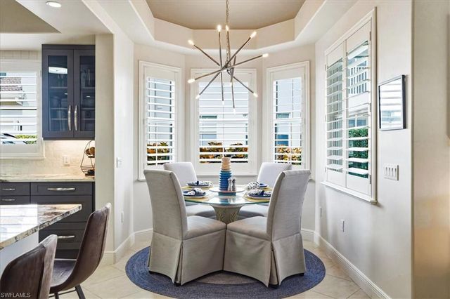 587 Avellino Isles CIR 23101, Naples, FL 34119