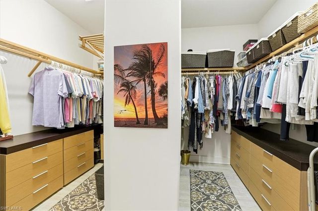 587 Avellino Isles CIR 23101, Naples, FL 34119