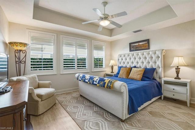 587 Avellino Isles CIR 23101, Naples, FL 34119