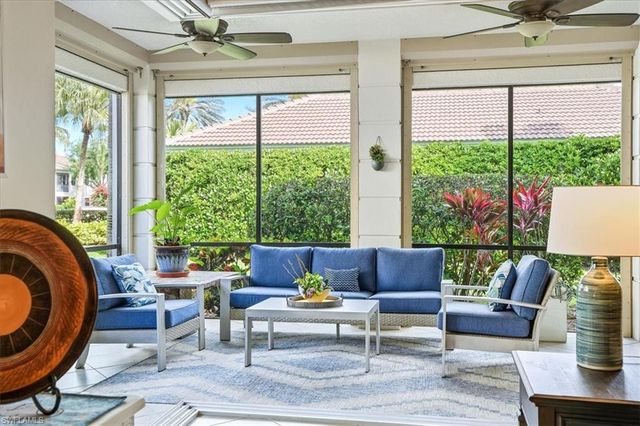 587 Avellino Isles CIR 23101, Naples, FL 34119