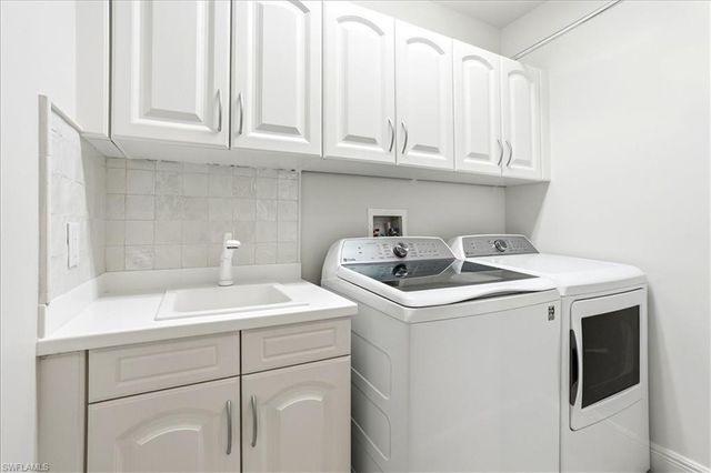 587 Avellino Isles CIR 23101, Naples, FL 34119