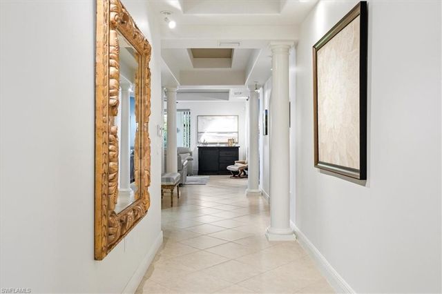 587 Avellino Isles CIR 23101, Naples, FL 34119