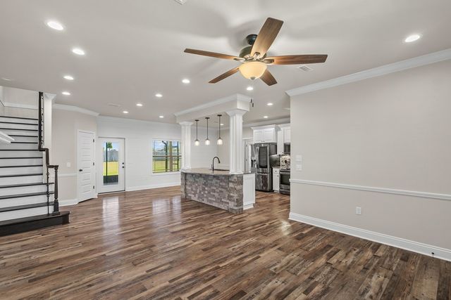 125 Tanglewood Drive, Headland, AL 36345