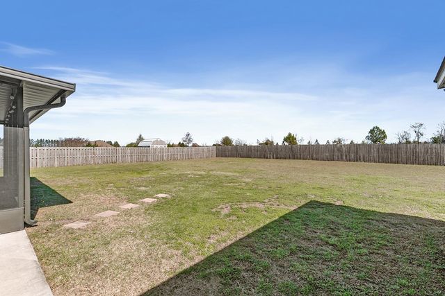 125 Tanglewood Drive, Headland, AL 36345