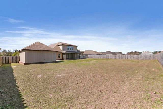 125 Tanglewood Drive, Headland, AL 36345
