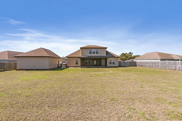 125 Tanglewood Drive, Headland, AL 36345