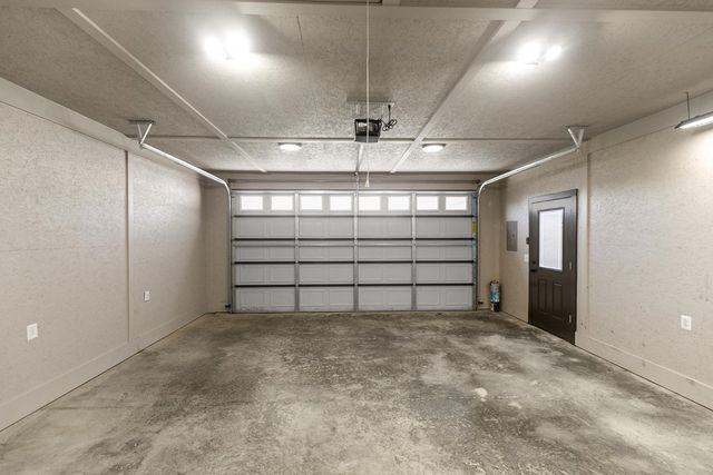 125 Tanglewood Drive, Headland, AL 36345