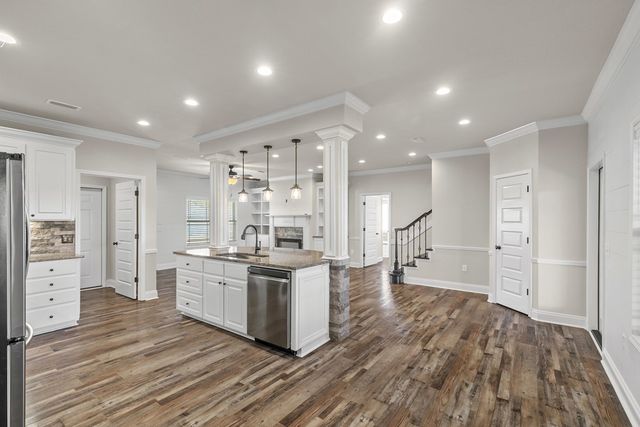 125 Tanglewood Drive, Headland, AL 36345