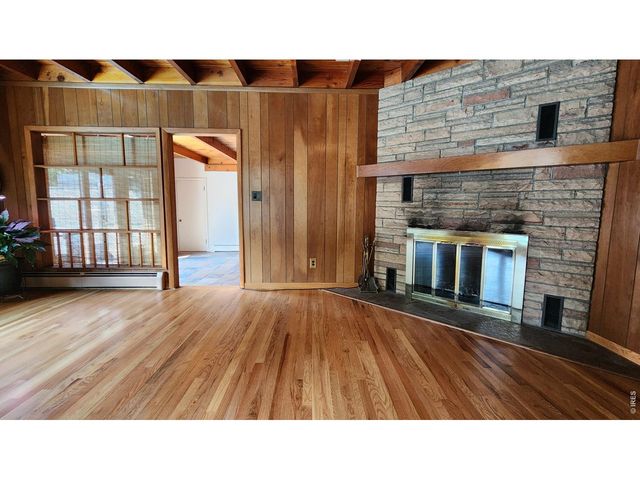 441 W 11th St, Loveland, CO 80537