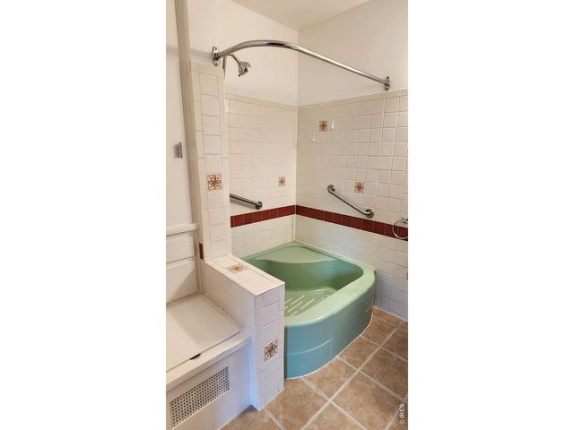 441 W 11th St, Loveland, CO 80537