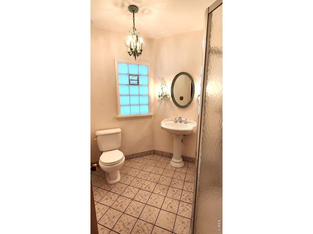 441 W 11th St, Loveland, CO 80537