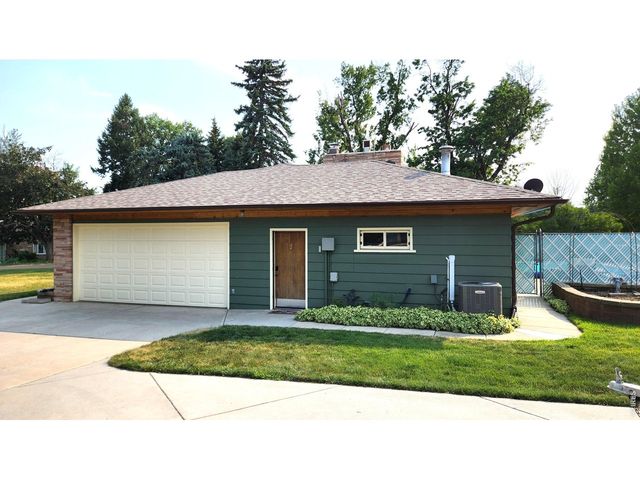 441 W 11th St, Loveland, CO 80537