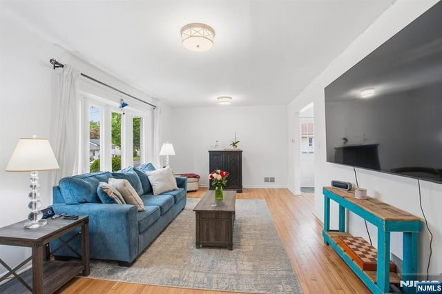 655 Boulevard, New Milford, NJ 07646