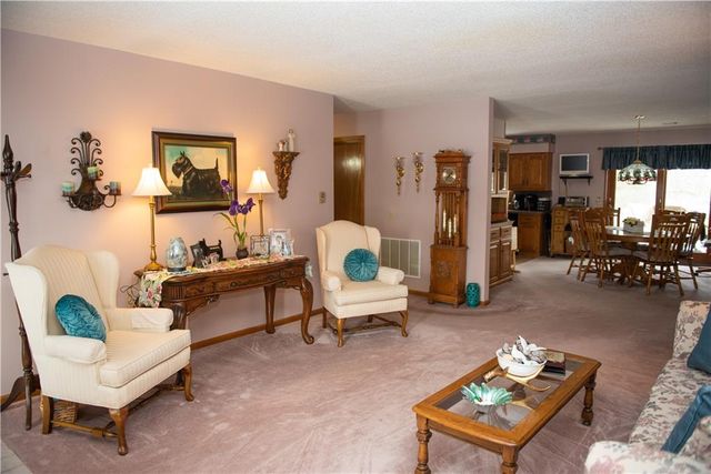 19001 Sunrise Drive, Belton, MO 64012