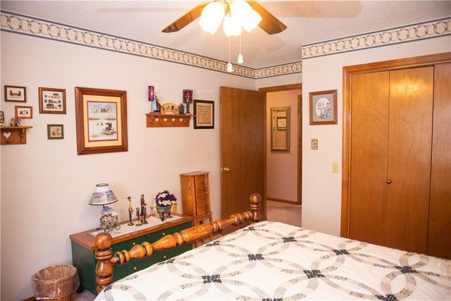 19001 Sunrise Drive, Belton, MO 64012