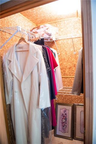 19001 Sunrise Drive, Belton, MO 64012