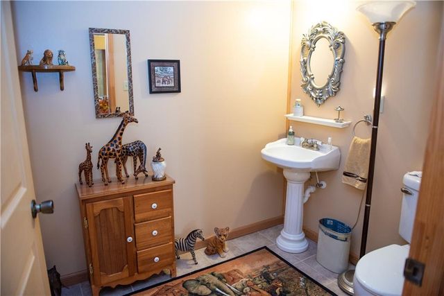 19001 Sunrise Drive, Belton, MO 64012