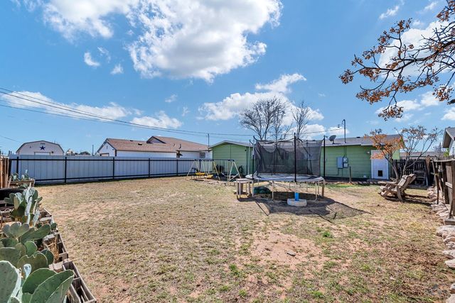 3810 Walnut Ave, Odessa, TX 79762