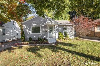 1238 Carlton Avenue, Grand Rapids, MI 49505