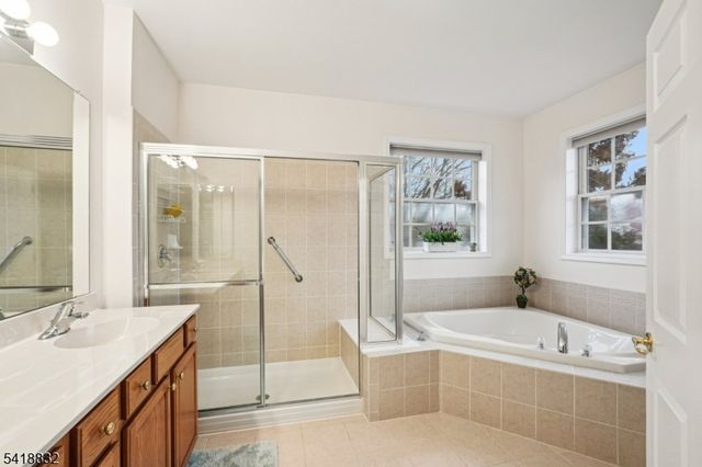 1209 Holly Ln 1209, Cedar Grove Twp., NJ 07009