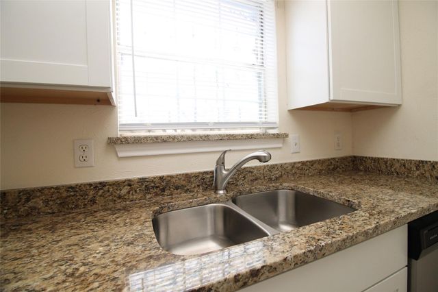 915 Cedar Terrace, Cedar Hill, TX 75104