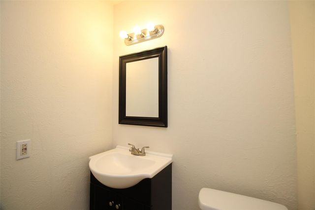 915 Cedar Terrace, Cedar Hill, TX 75104