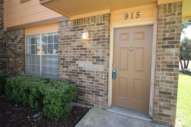 915 Cedar Terrace, Cedar Hill, TX 75104