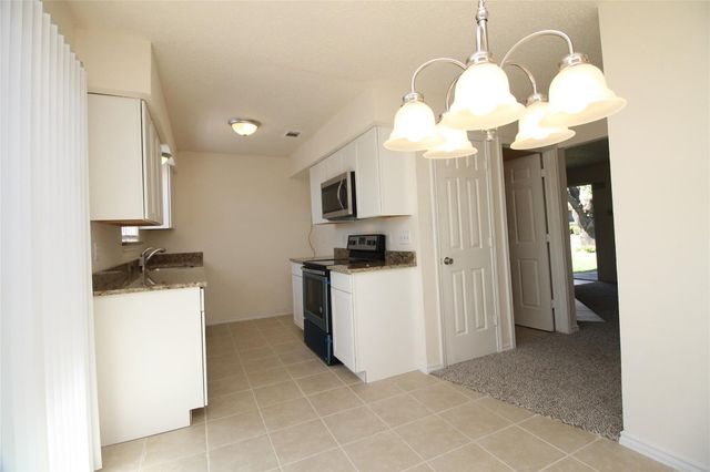 915 Cedar Terrace, Cedar Hill, TX 75104