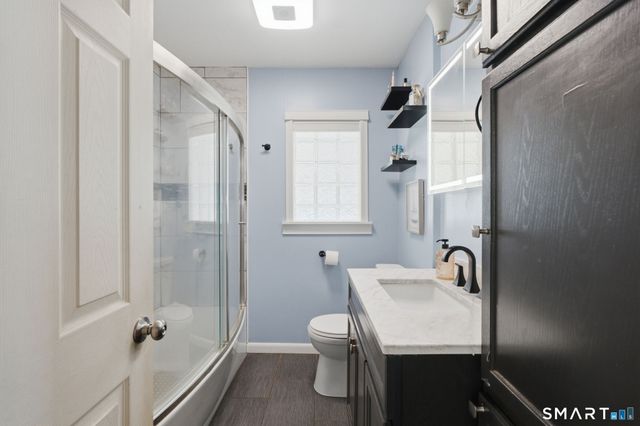 17 Carol Drive, Manchester, CT 06040